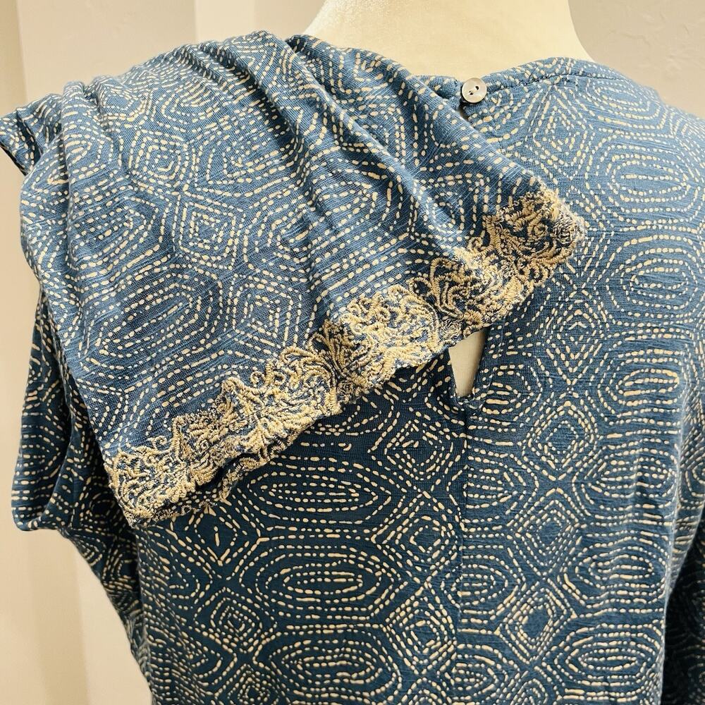 Lucky Brand Cold Shoulder Top, Blue with Brown/Gold Paisley Stitching Size L - Picture 5 of 6